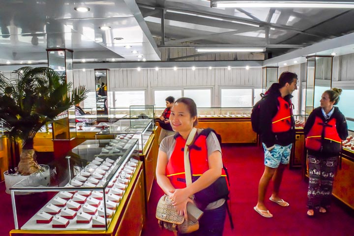 Halong Bay Pearl Farm showroom Cruise Halong Bay