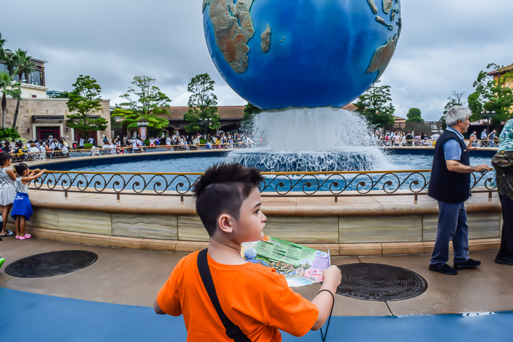 Tokyo Disney sea front entrance