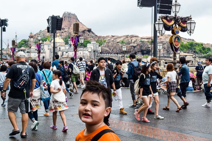 Tokyo Disney Sea crowds