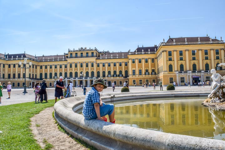 Vienna Ultimate 3 Day Itinerary Schonbrunn fountain