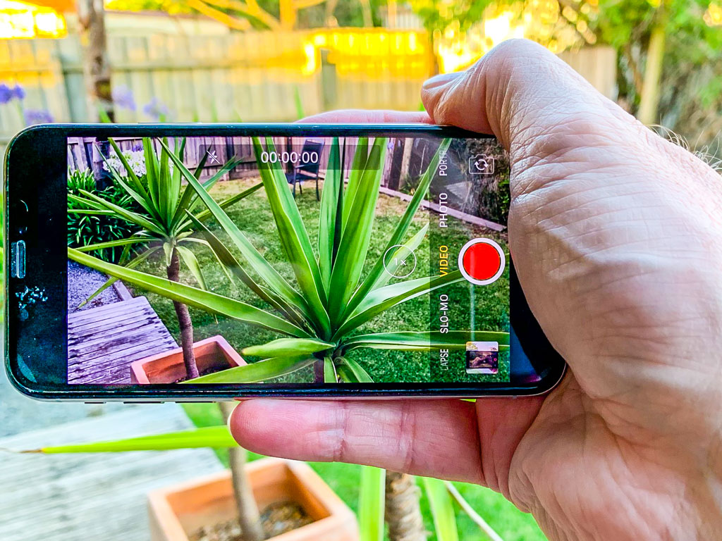add slomo to video iphone