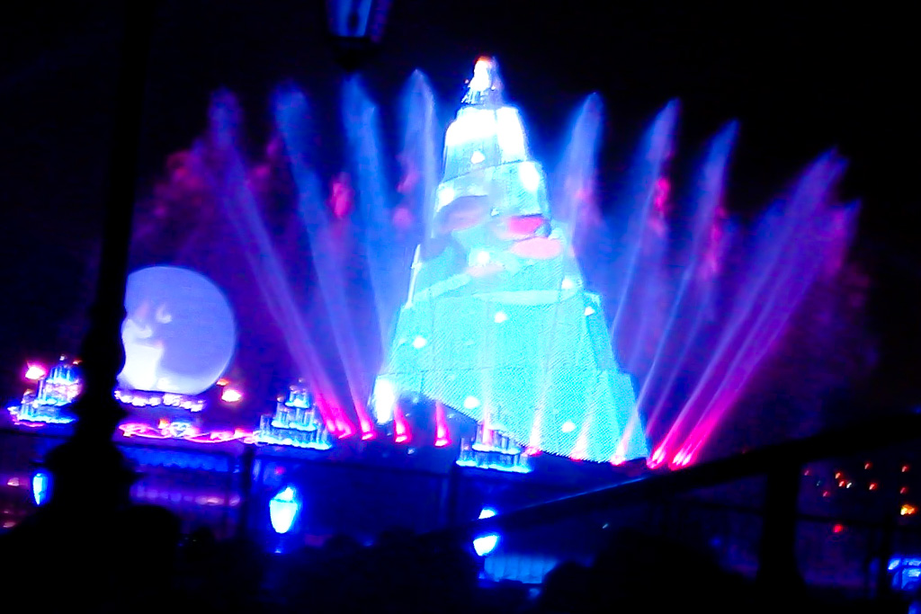 Fantasmic disneyland water show