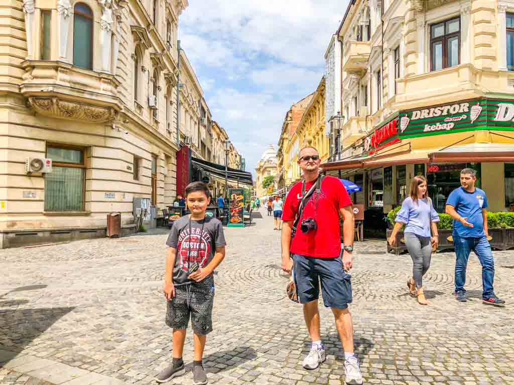 what to do in bucharest hop on hop off old town
