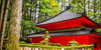 Travel Guide to Nikko