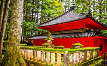 Travel Guide to Nikko