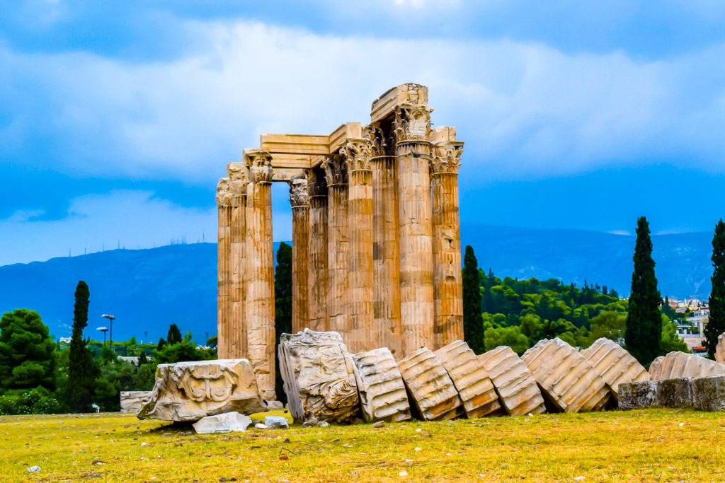 historical sites to visit in greece