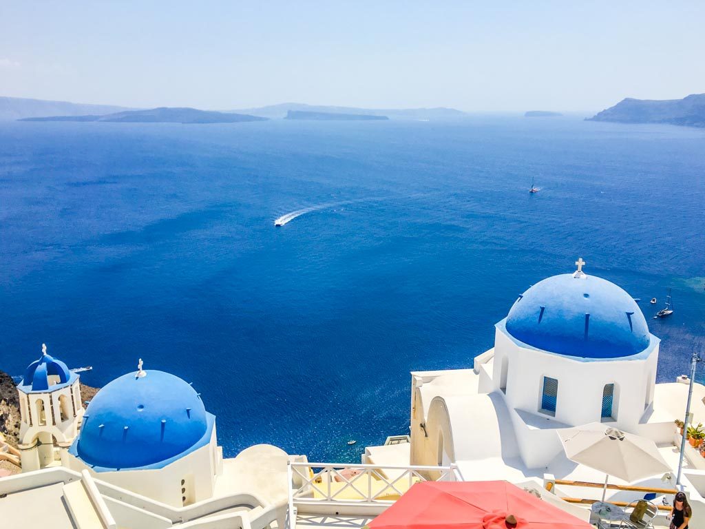 should I stay in oia or Fira Santorini