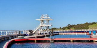 Geelong-Eastern-Beach-promenade-diving-board